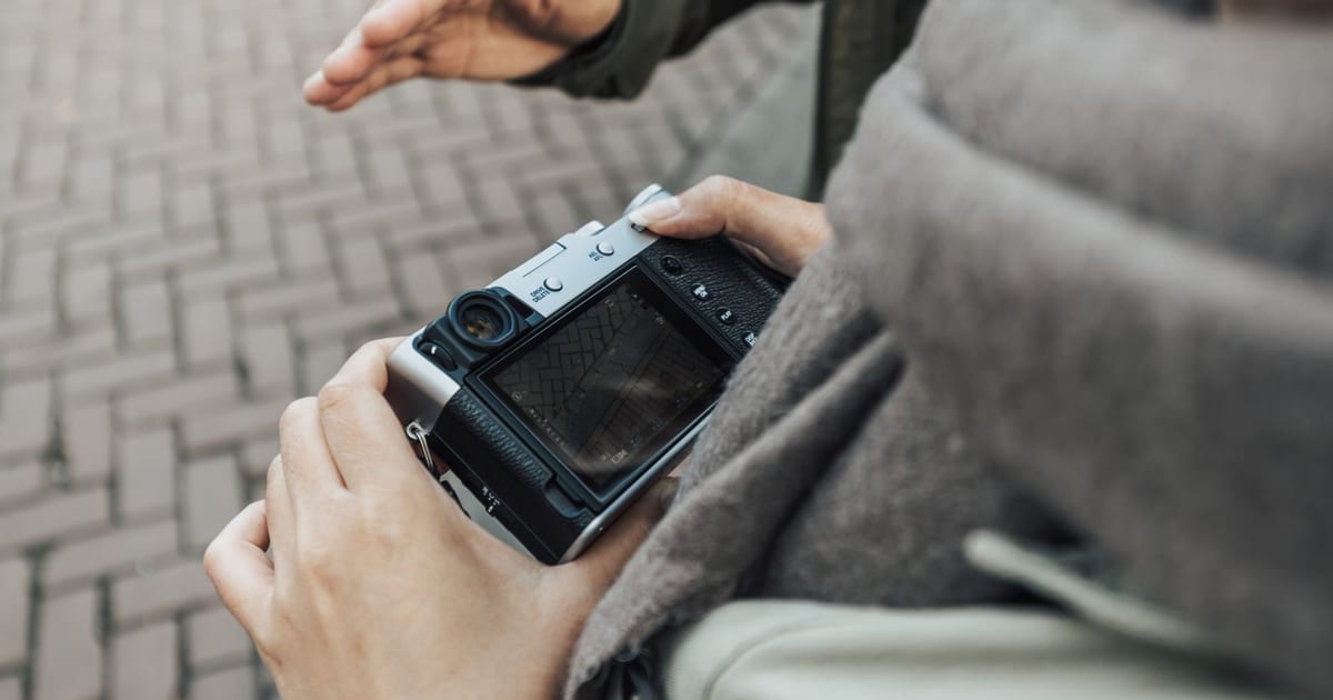 Primera cámara sin saber de fotografía 2026: cuál comprar para aprender sin frustrarte